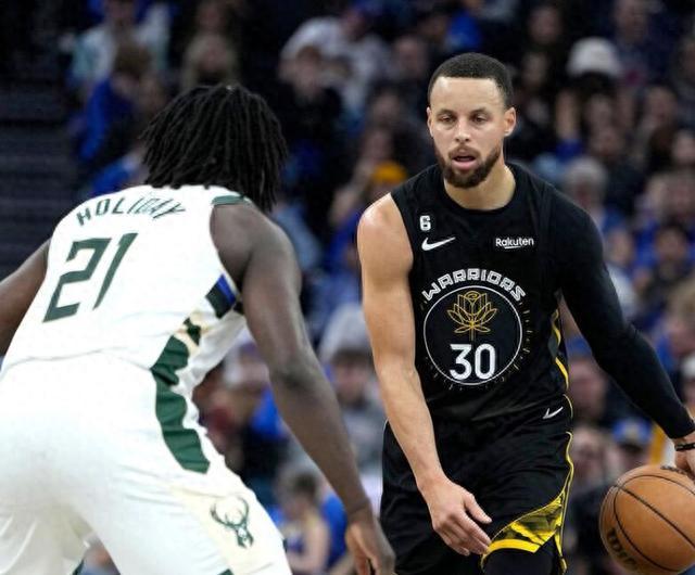 勇士力克山东队，霍勒迪带队取胜